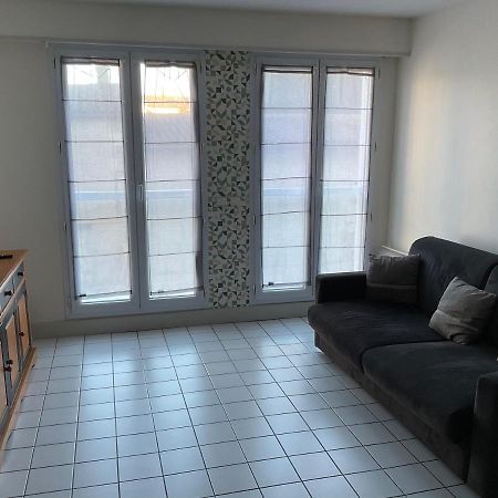Appartement Centre Ville Pres Du Port Avec Parking Et Wifi La Rochelle  Exterior photo
