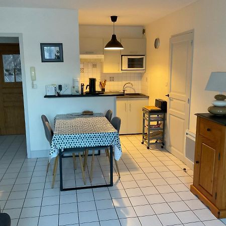 Appartement Centre Ville Pres Du Port Avec Parking Et Wifi La Rochelle  Exterior photo