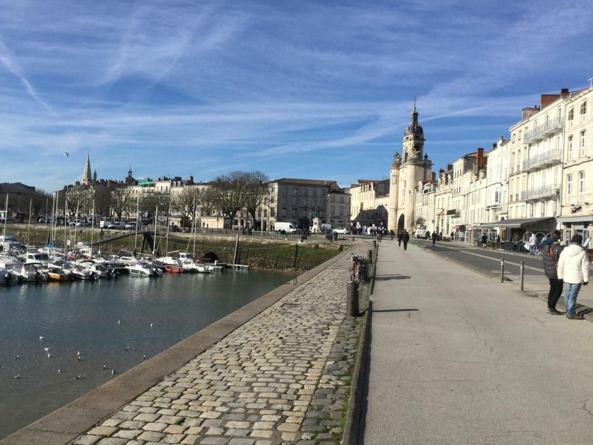 Appartement Centre Ville Pres Du Port Avec Parking Et Wifi La Rochelle  Exterior photo